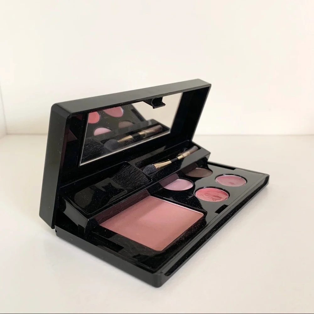 Elizabeth Arden palette